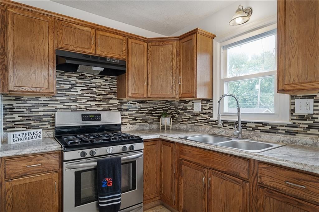2401 N 64th Terrace — photo 19