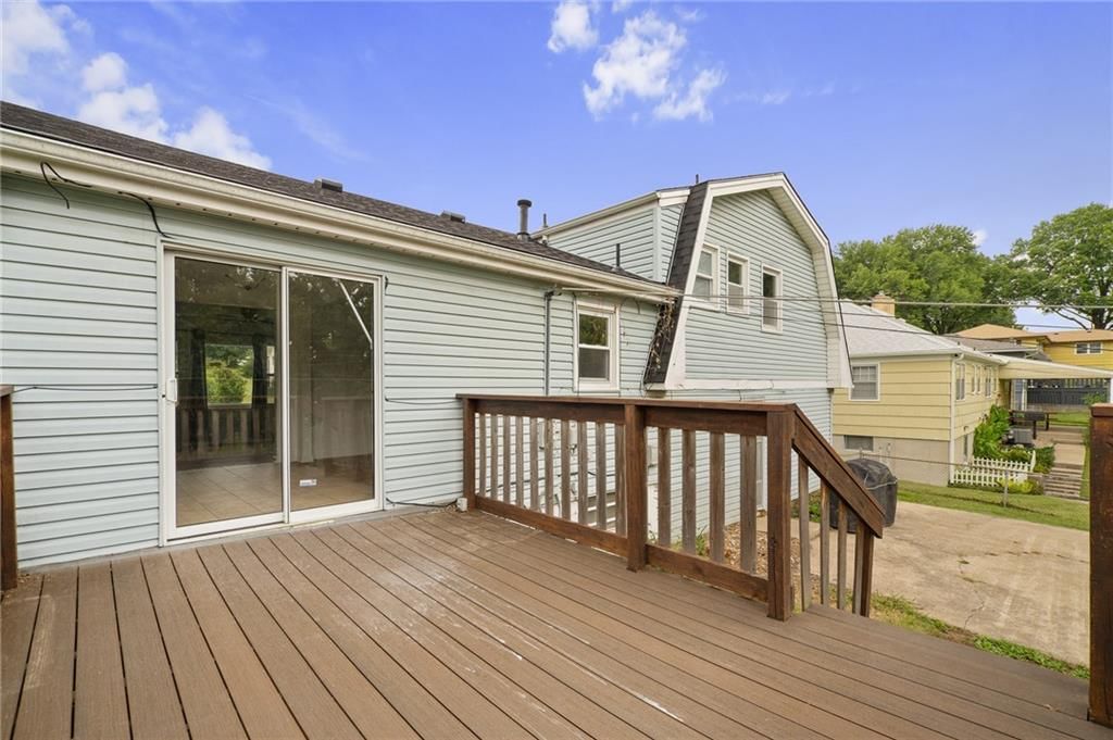 2401 N 64th Terrace — photo 33
