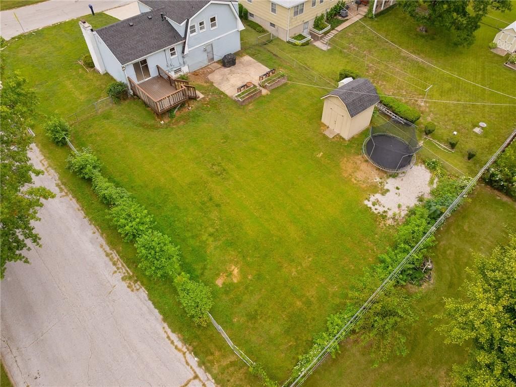2401 N 64th Terrace — photo 43
