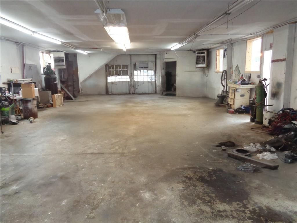 4305 NW Gateway Avenue — photo 11