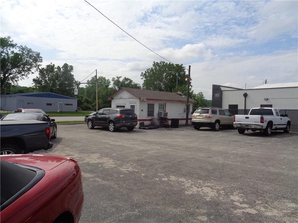 4305 NW Gateway Avenue — photo 13