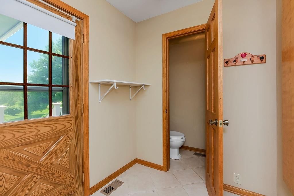 Photo 24 of 54 - 18209 E Moorland Street