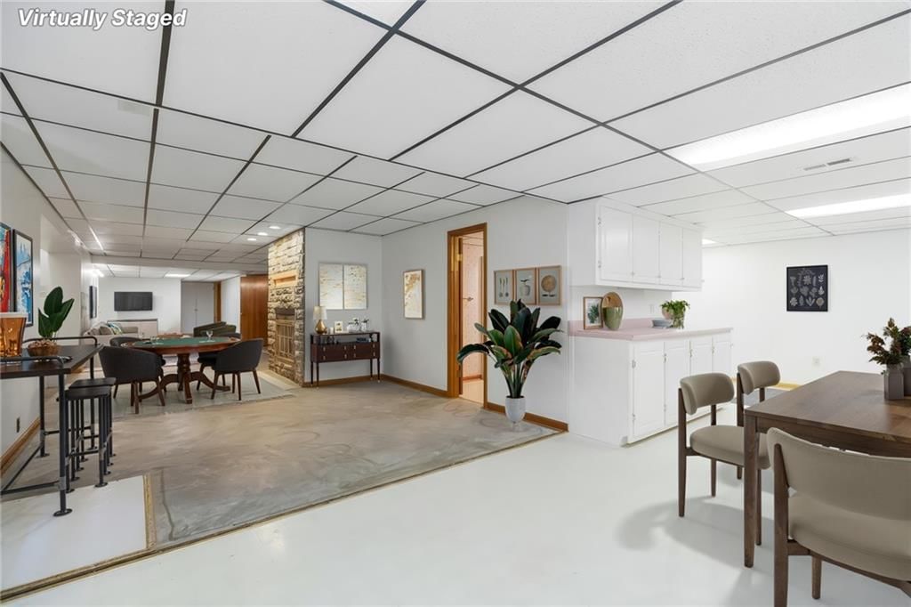 Photo 34 of 54 - 18209 E Moorland Street