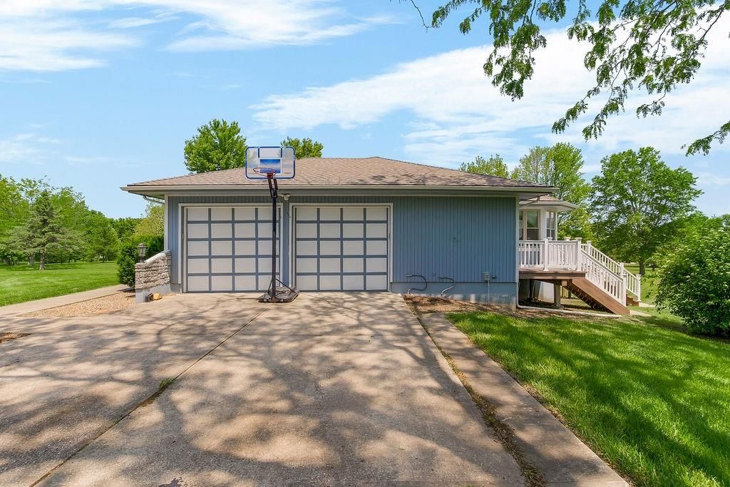 Photo 42 of 54 - 18209 E Moorland Street