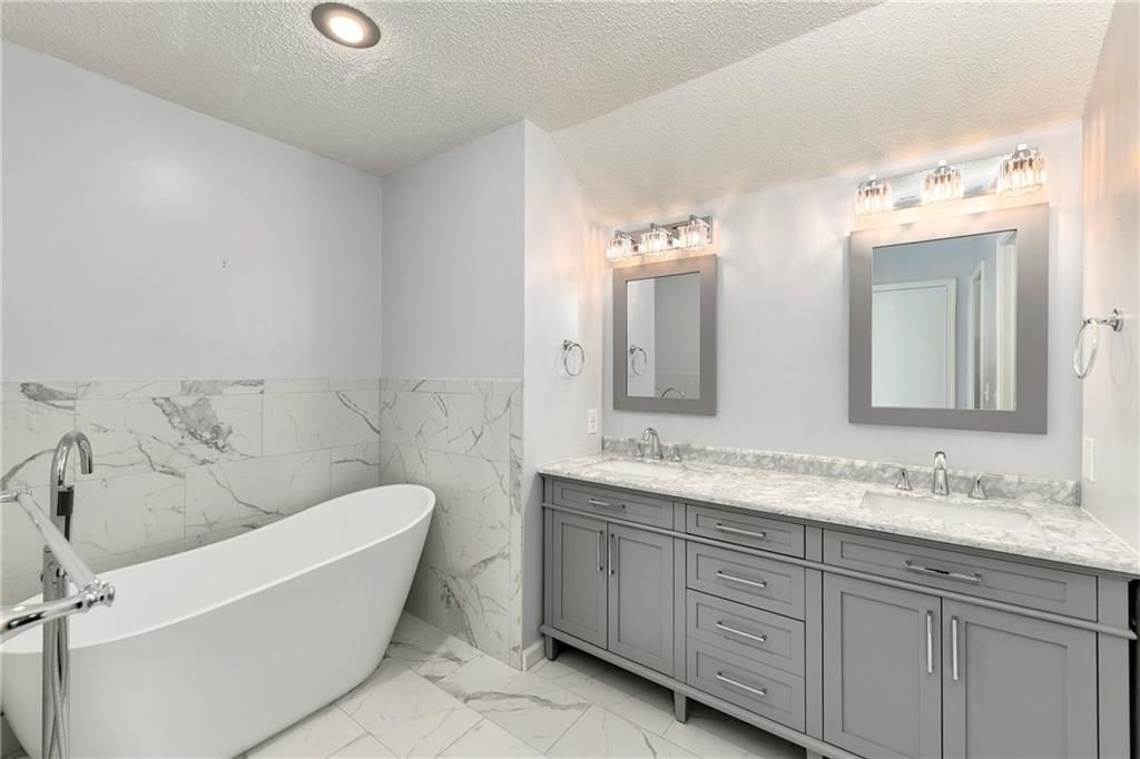 11529 Riley Street — photo 22