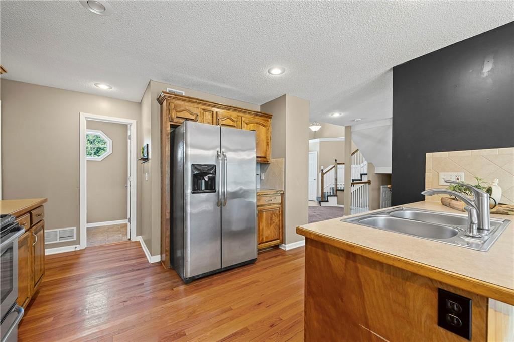 Photo 15 of 41 - 8129 NE 97th Terrace