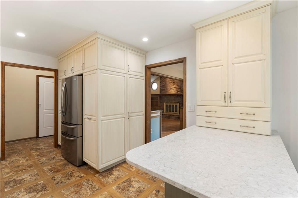 Photo 9 of 38 - 1769 Silkwood Lane