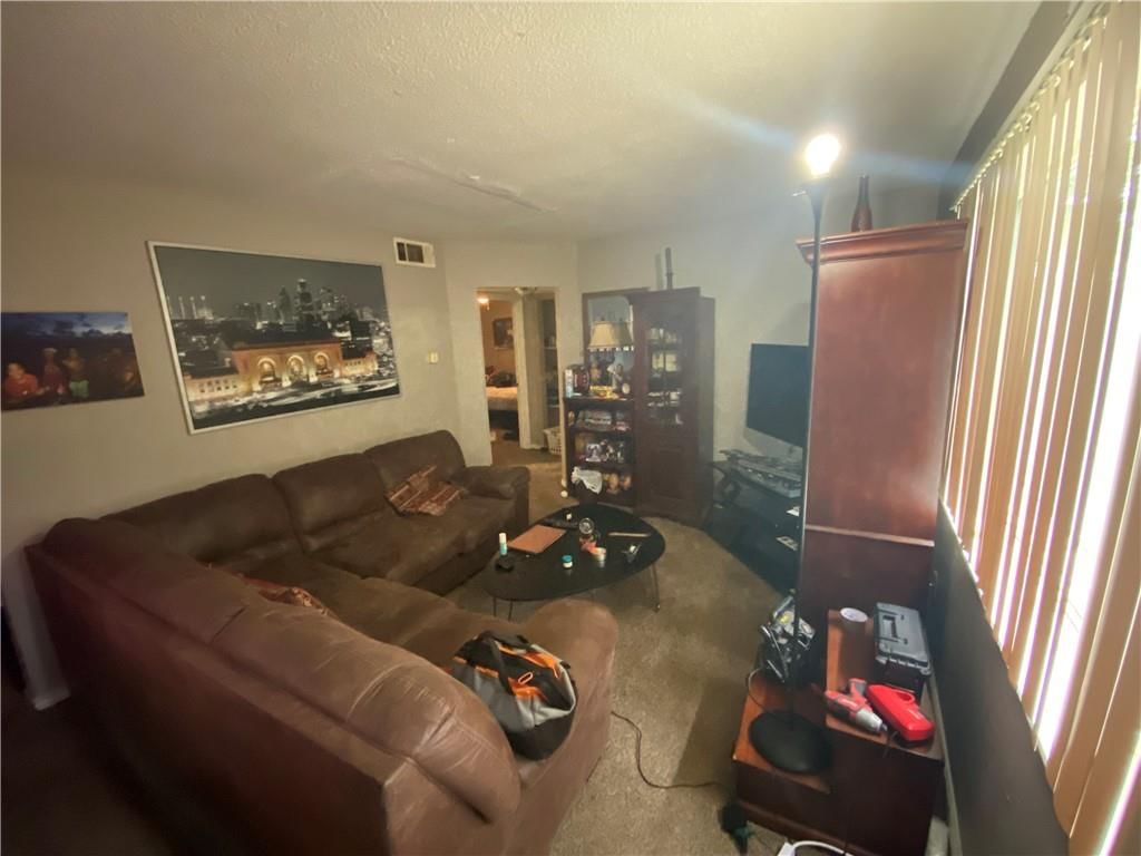 Photo 4 of 8 - 1510 N 55th Street