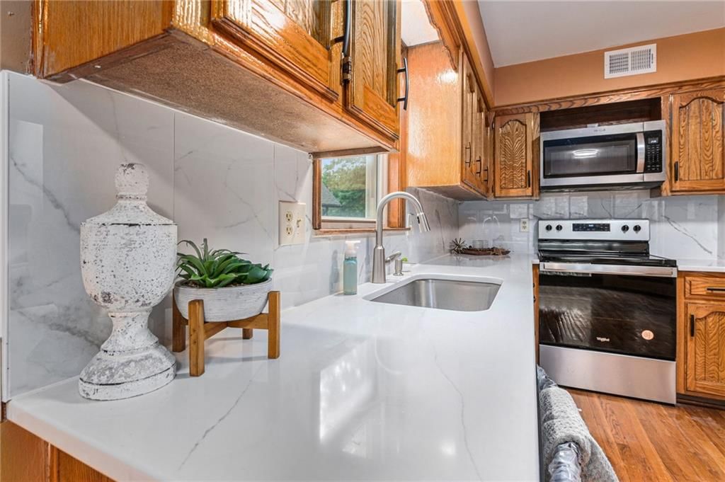 6534 N Jefferson Street — photo 14