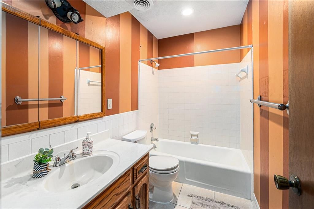 6534 N Jefferson Street — photo 27