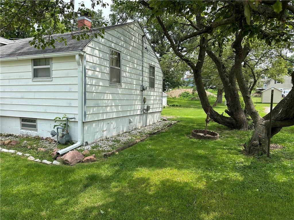 504 E 6th Street — photo 11