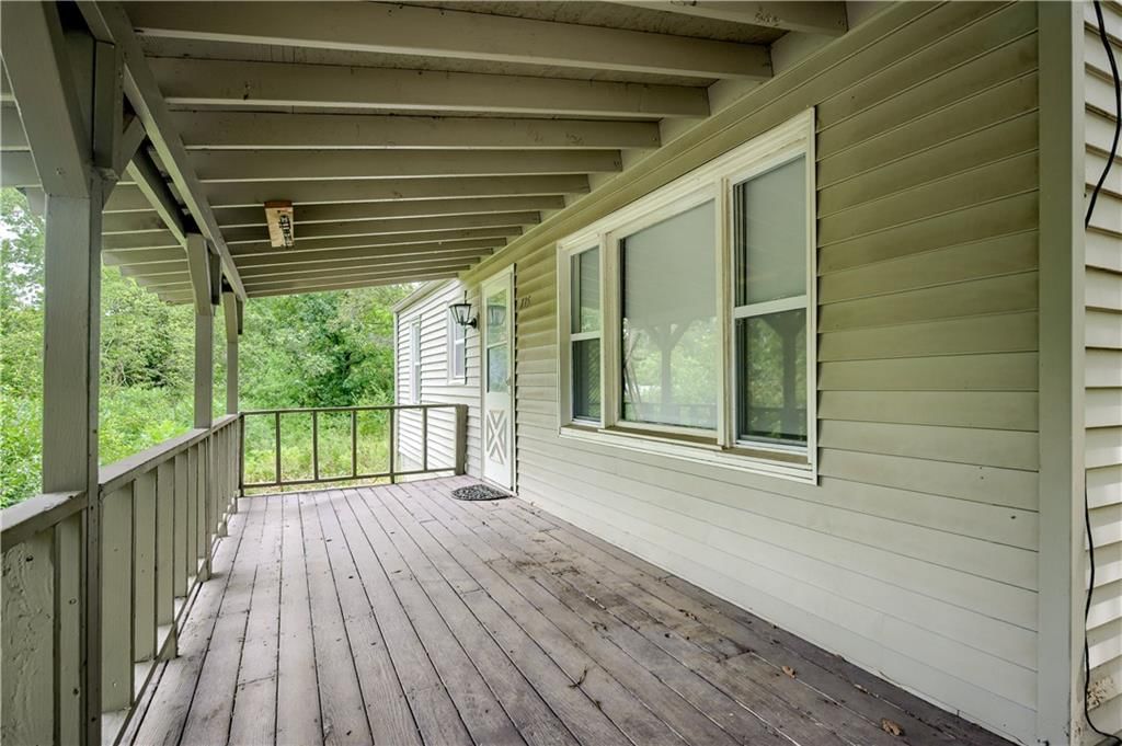 735 Lakewood Road — photo 3