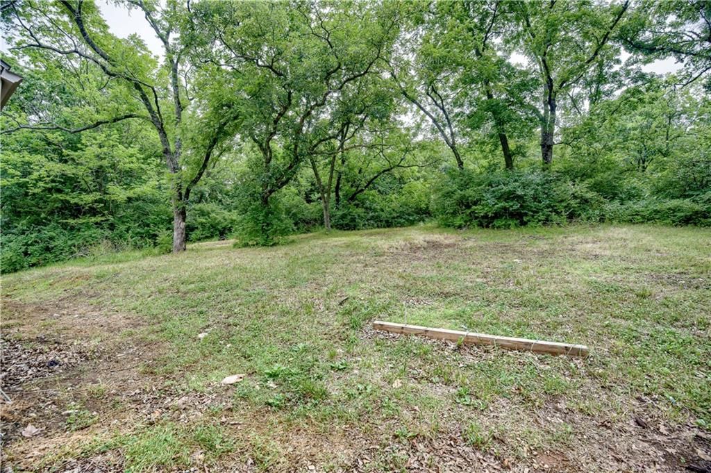 735 Lakewood Road — photo 19