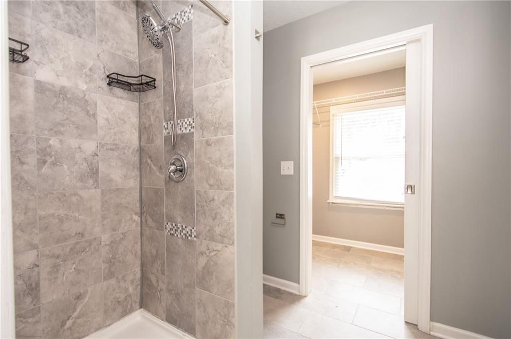 5625 Barton Lane — photo 9