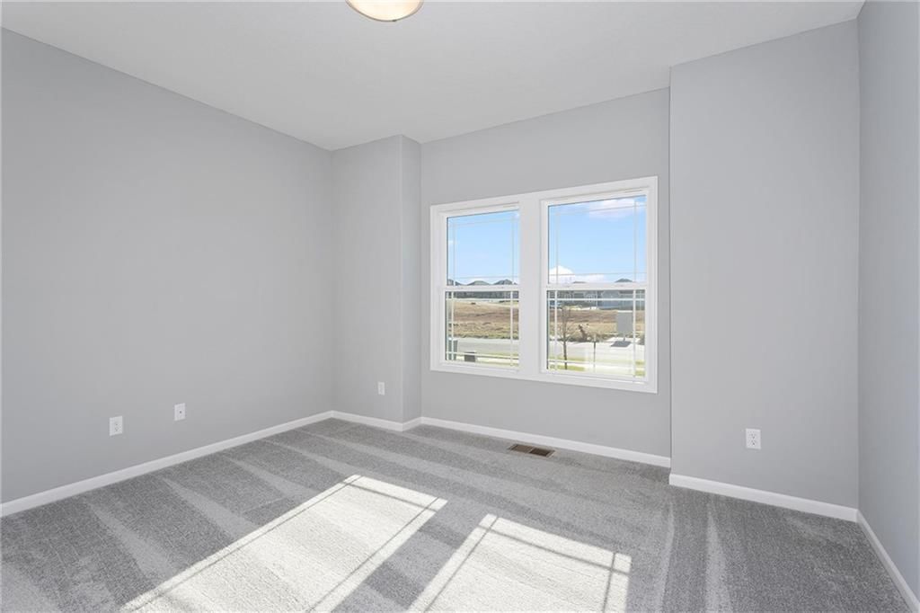 8890 N Monroe Avenue — photo 3