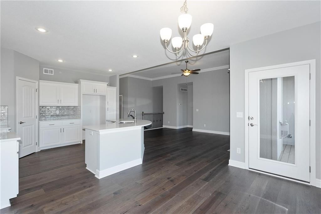 8890 N Monroe Avenue — photo 10