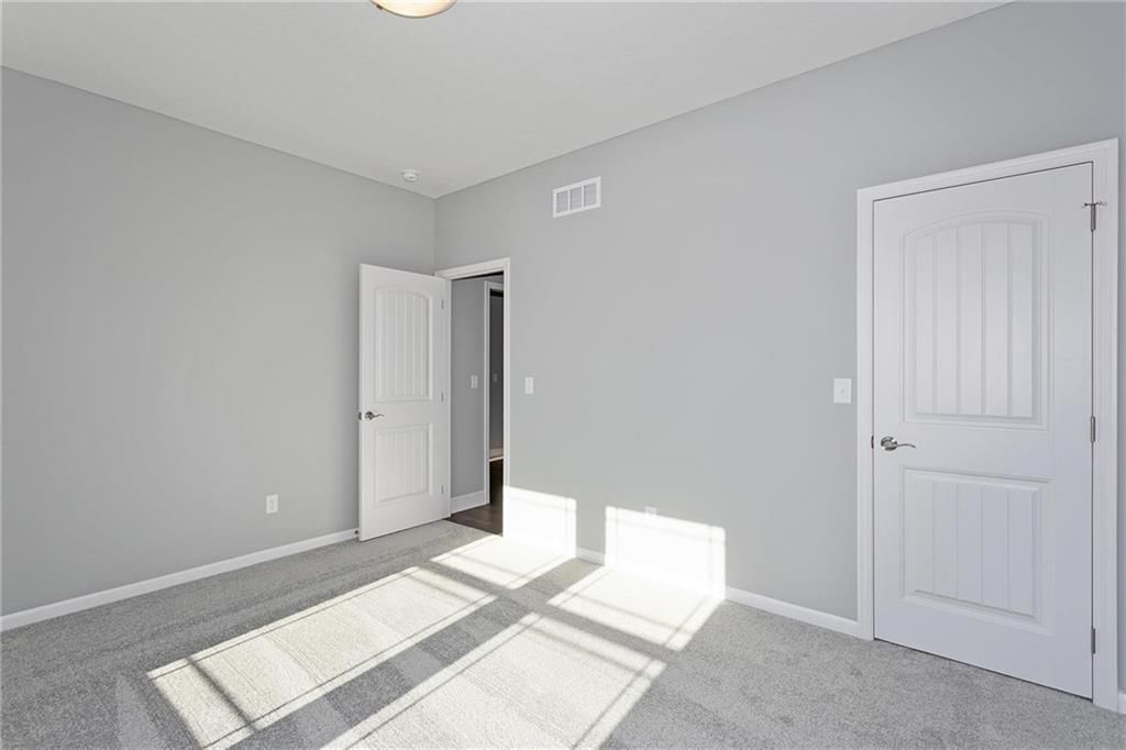 8890 N Monroe Avenue — photo 17
