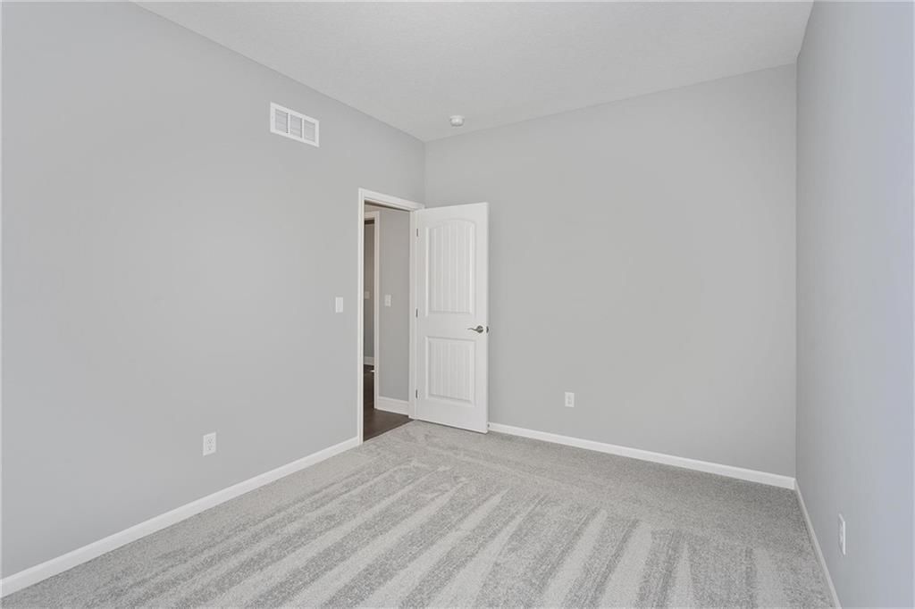 8890 N Monroe Avenue — photo 18