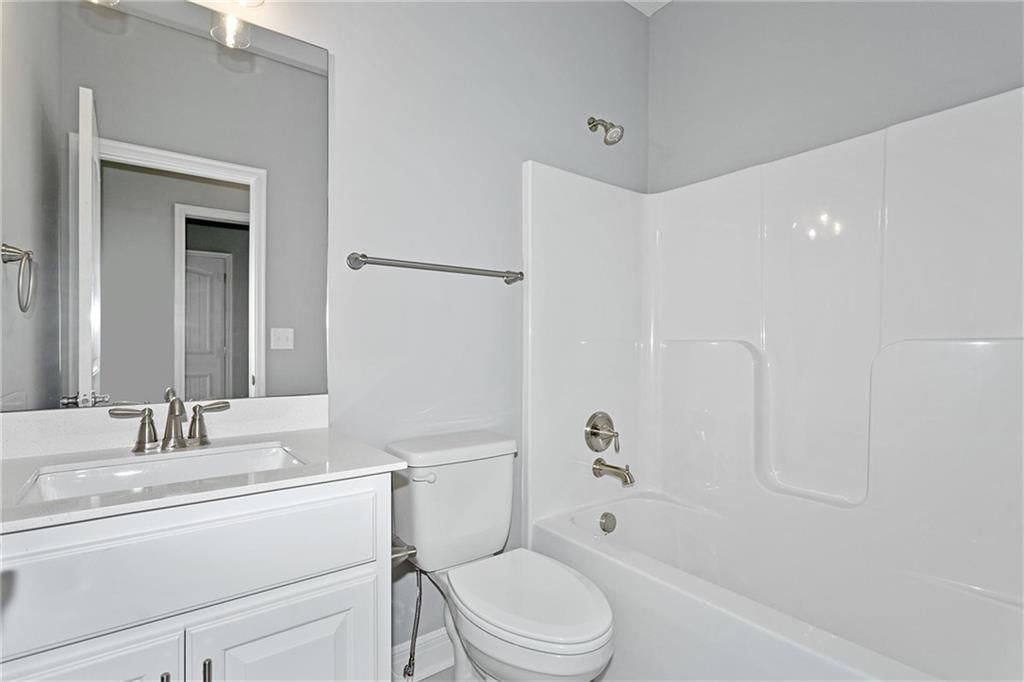8890 N Monroe Avenue — photo 19