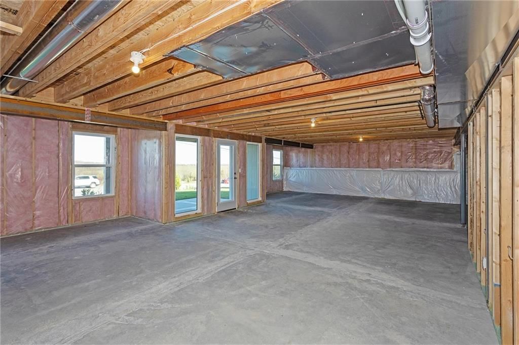 8890 N Monroe Avenue — photo 25