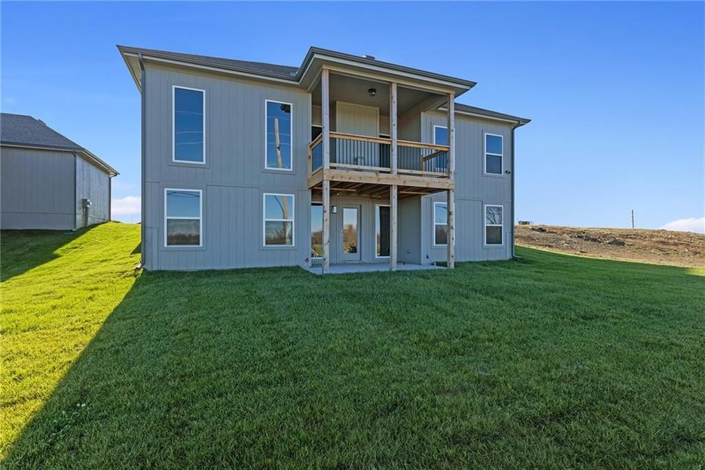 8890 N Monroe Avenue — photo 28