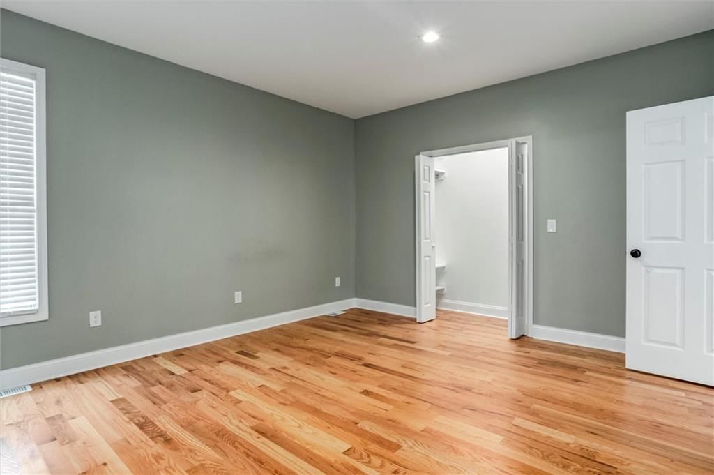 438 Lincoln Avenue — photo 12