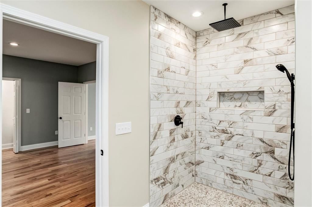 438 Lincoln Avenue — photo 15