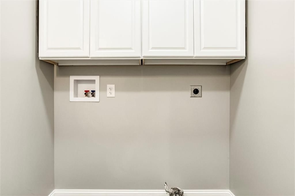 438 Lincoln Avenue — photo 18