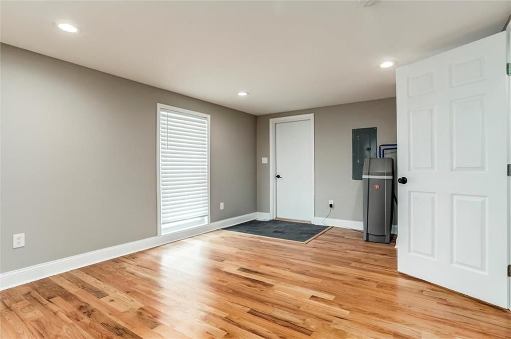 438 Lincoln Avenue — photo 19