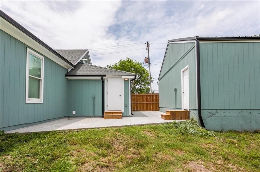 438 Lincoln Avenue — photo 22