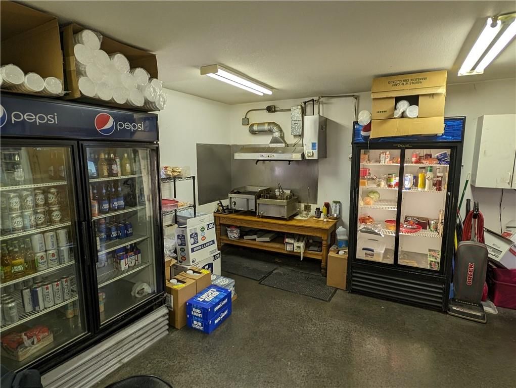 124 W Boston Street — photo 19