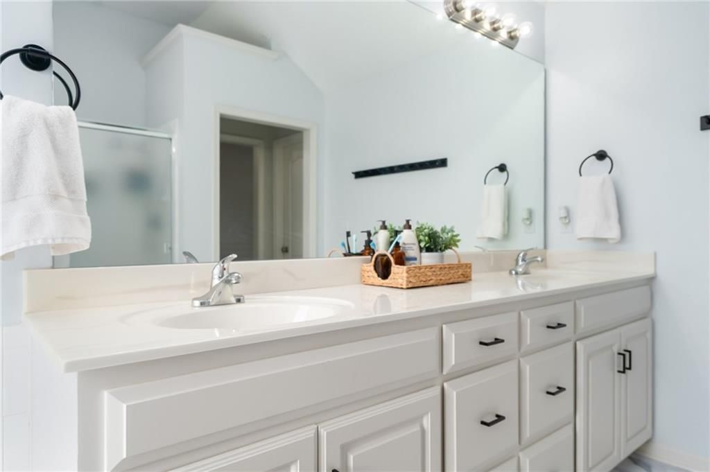 Photo 34 of 61 - 22833 W 44th Street