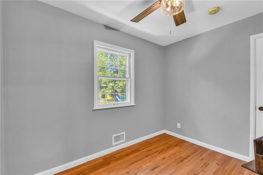 11312 E 48th Terrace — photo 15