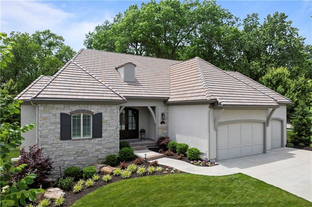 2189 W 89th Place, Leawood, KS
