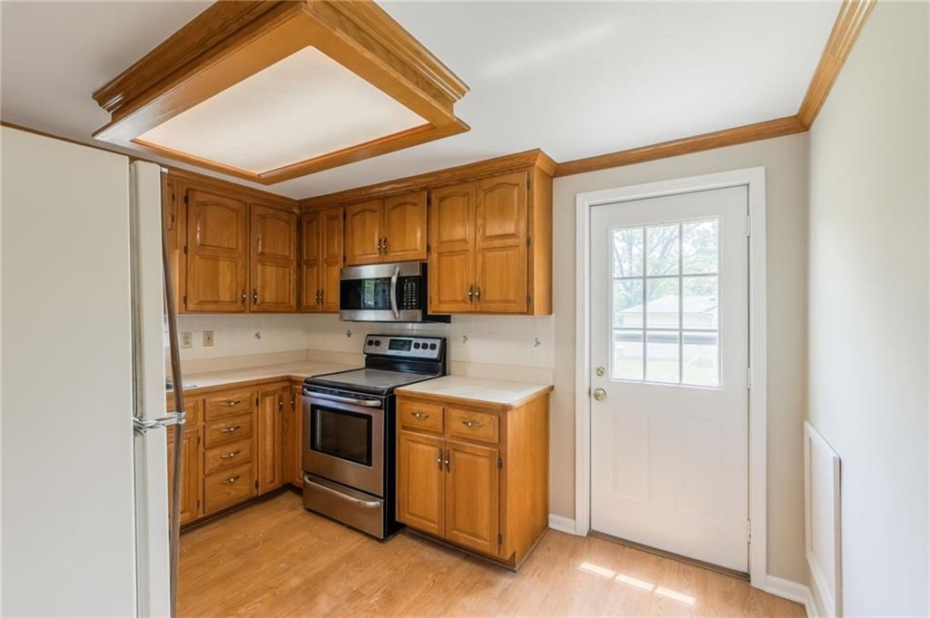 7306 N Holmes Avenue — photo 10