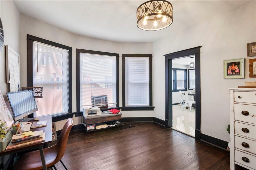 Photo 10 of 63 - 923 4th Avenue