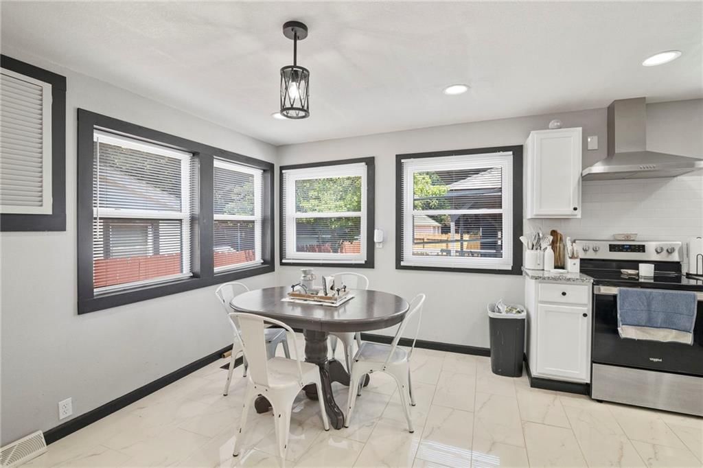Photo 16 of 63 - 923 4th Avenue