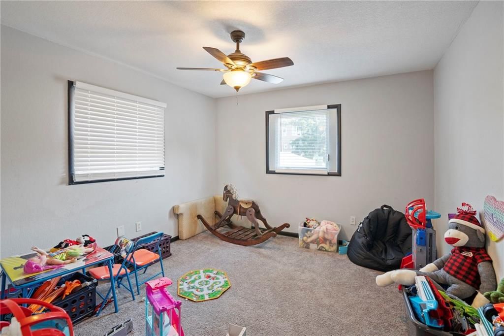 Photo 43 of 63 - 923 4th Avenue
