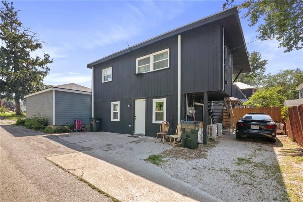 Photo 59 of 63 - 923 4th Avenue
