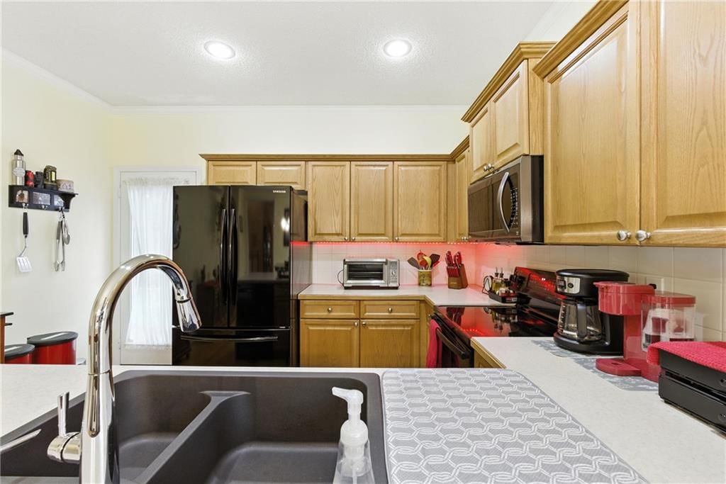 22802 W 72nd Terrace — photo 13