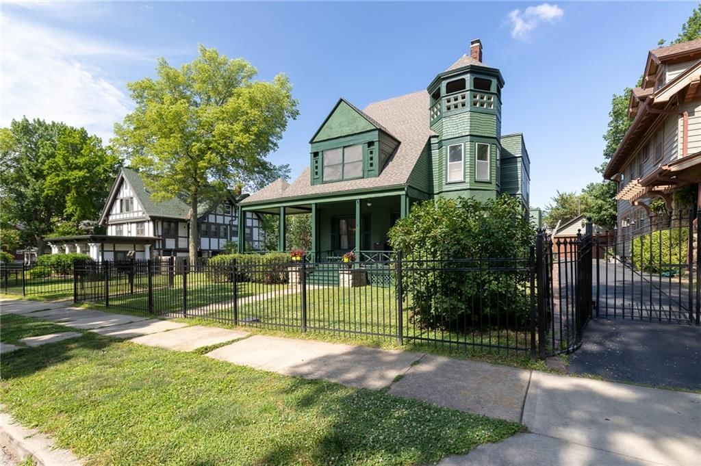 3632 Locust Street — photo 3