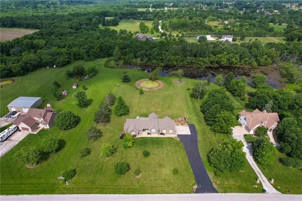Photo 39 of 42 - 23800 Lucille Lane