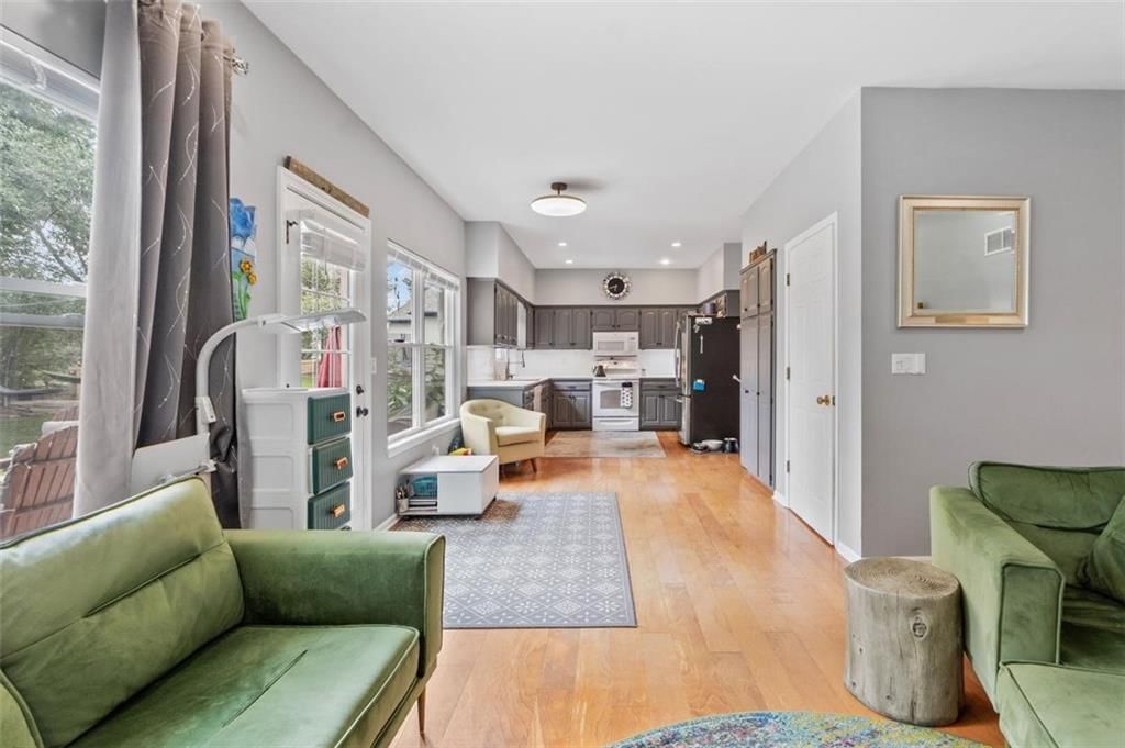 Photo 5 of 25 - 24137 W 57TH Terrace