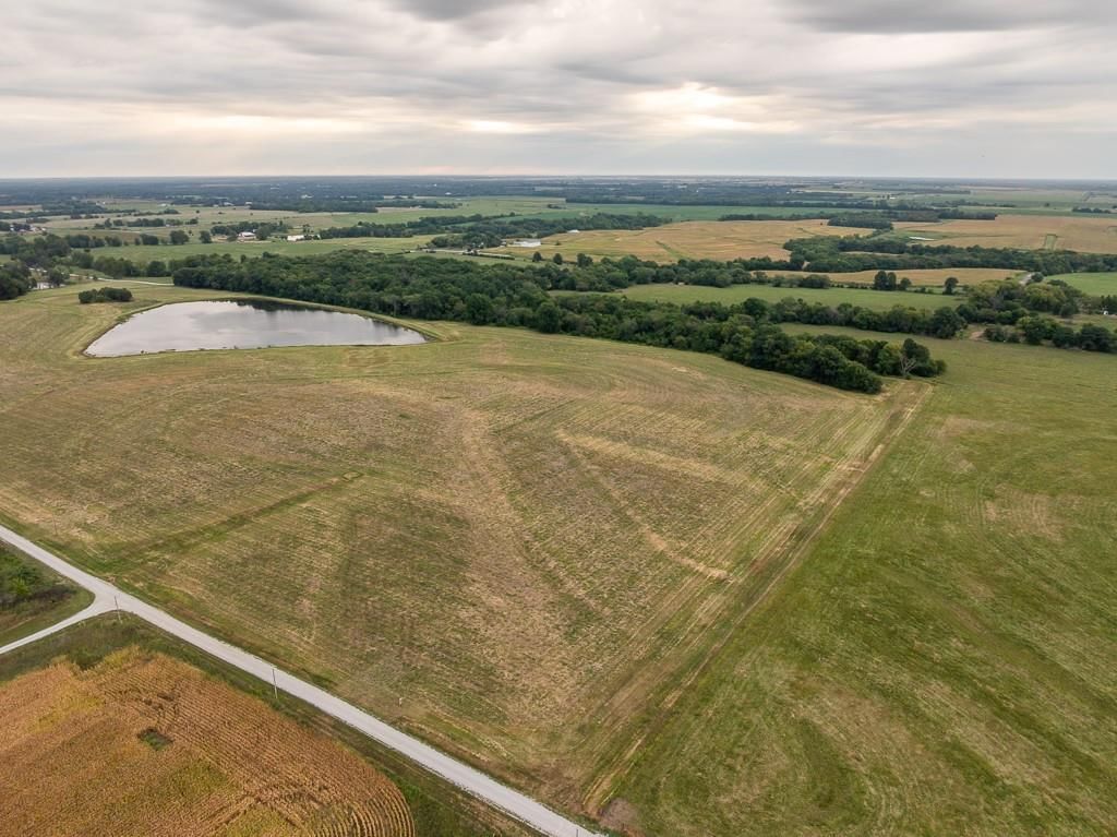 Tract 5 SE 1151st Road, Windsor, MO