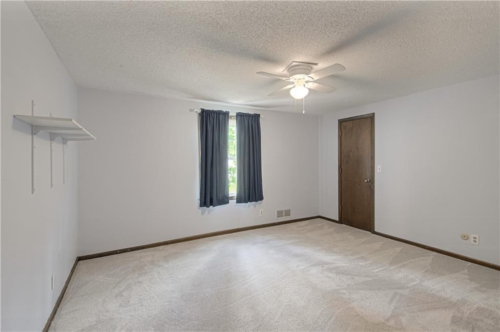 11909 Charlotte Street — photo 26