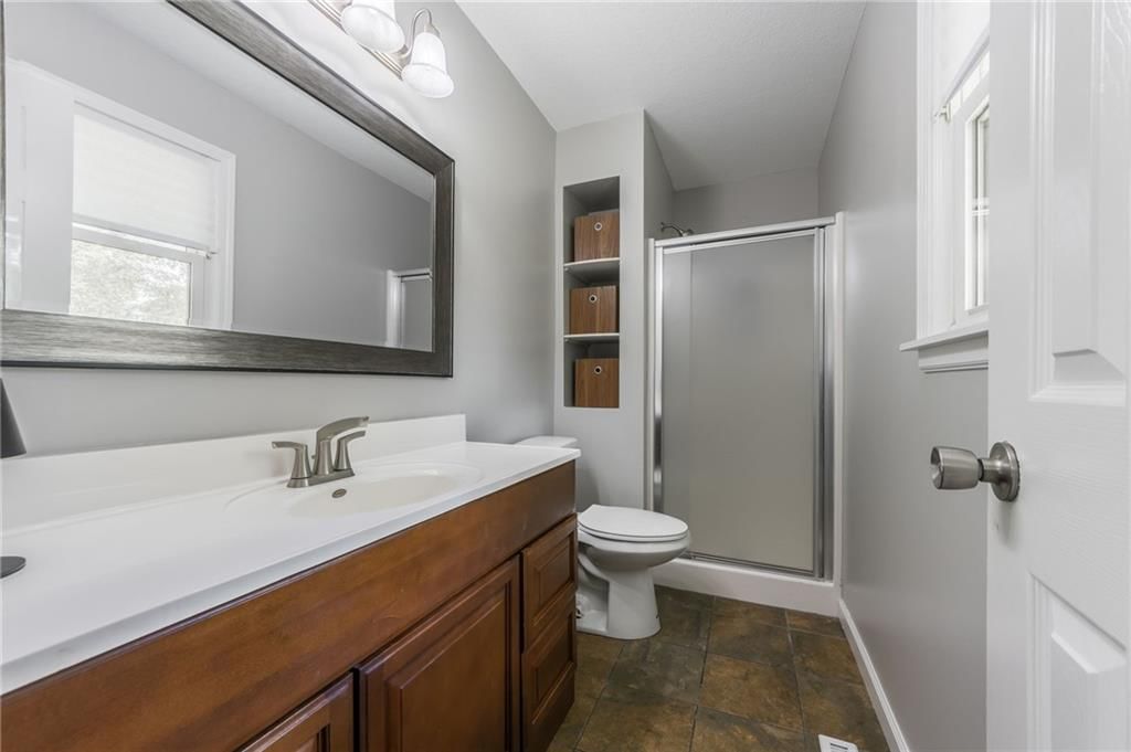 11004 N Locust Street — photo 18