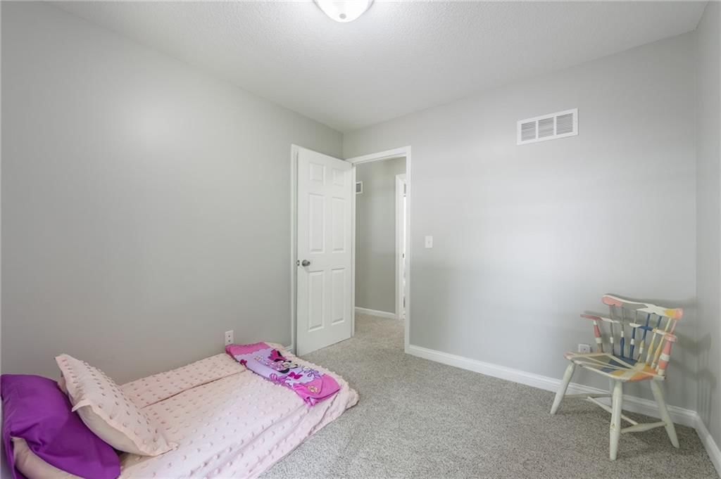 11004 N Locust Street — photo 22