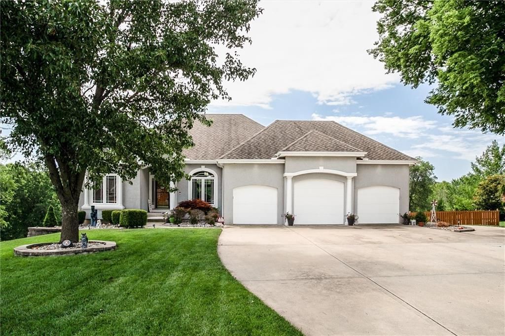 3401 NE 153rd Terrace, Smithville, MO