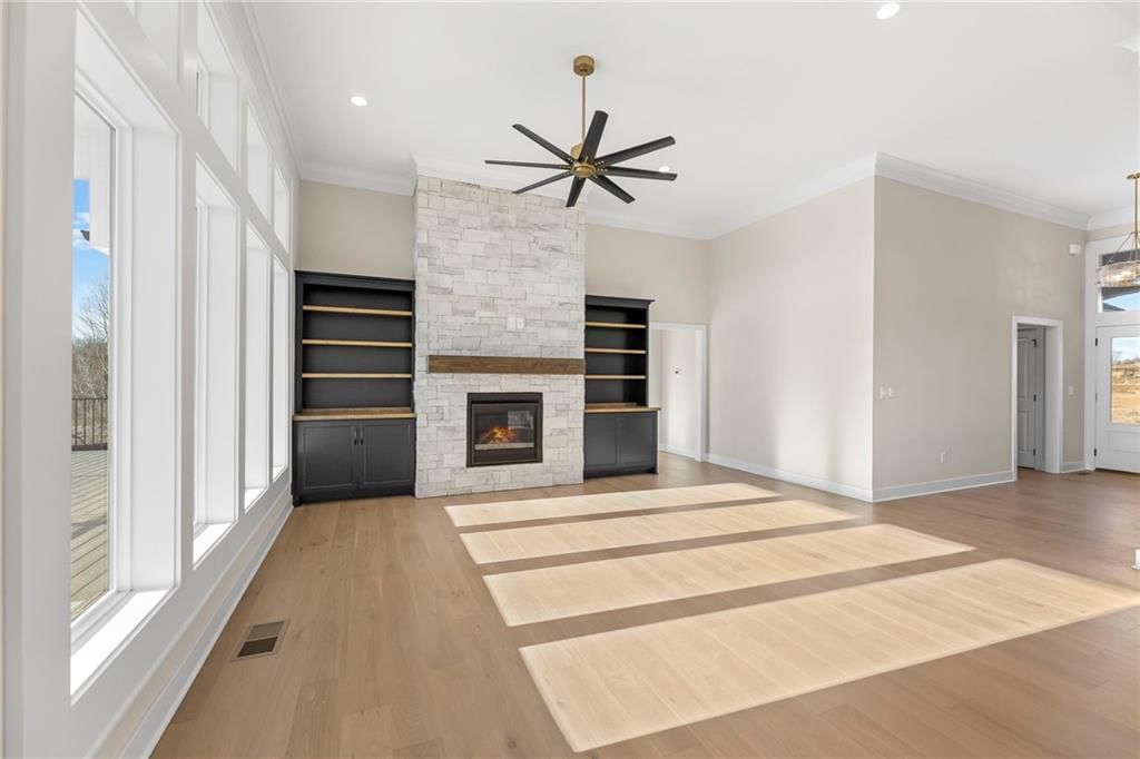 4145 Lake Shore Drive — photo 10