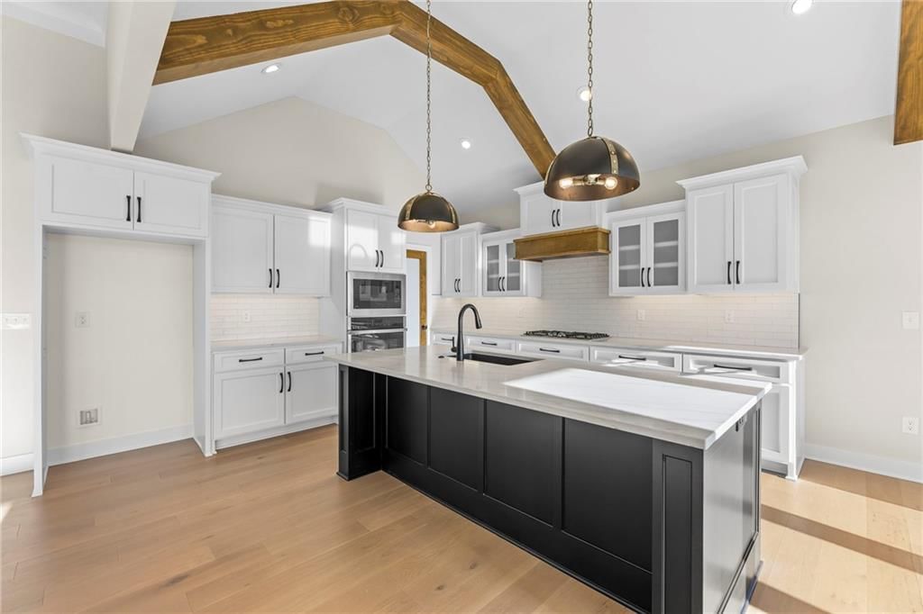 4145 Lake Shore Drive — photo 13